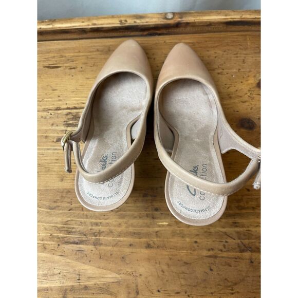 Clarks Nude Beige Slingback Mid Heel Pumps – Size 7.5D / EU 38 - Picture 2 of 7